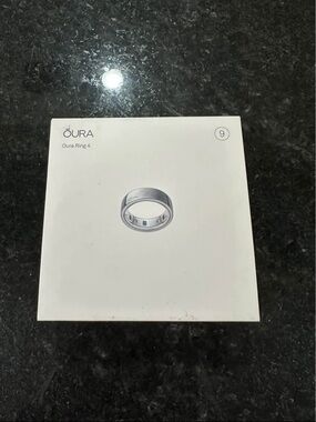 Oura Ring 4 by Oura - Silver Ring Pack (Size 9) new in box never opened